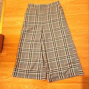 Ardene medium cropped wide leg black and white plaid pants